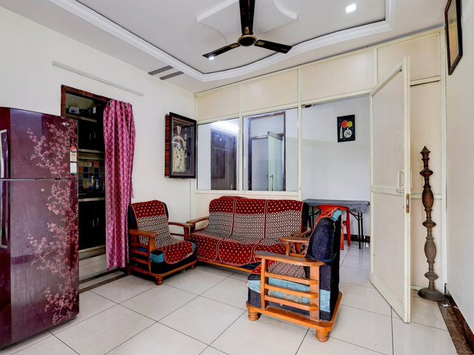 Living area, Hotel O Benz Circle Vijayawada, Krishna