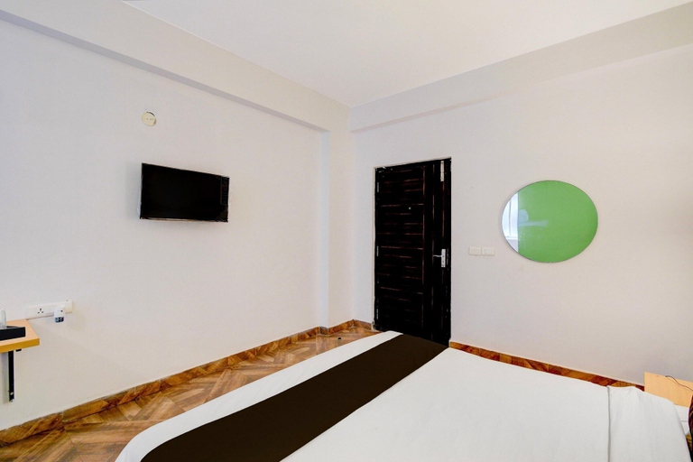 Room 2, Super Townhouse SR Nagar Metro Hyderabad, Ranga Reddy