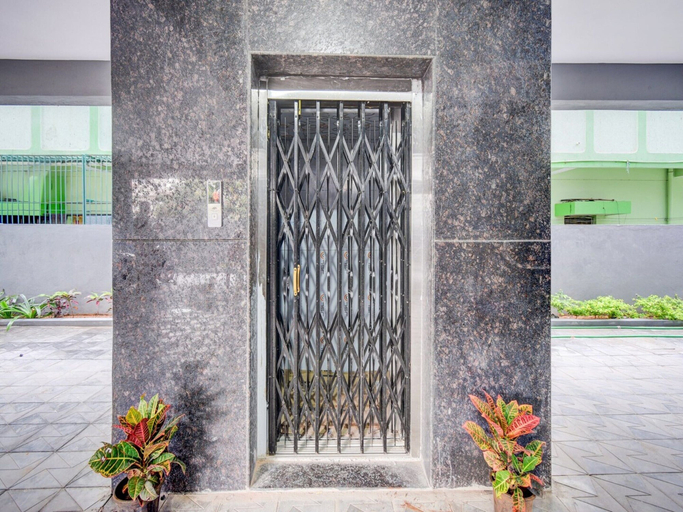 Exterior detail, Deluxeoyo Nagaram, Ranga Reddy