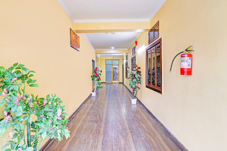 Interior 3, Deluxe Sunshine Guest House, Dehradun