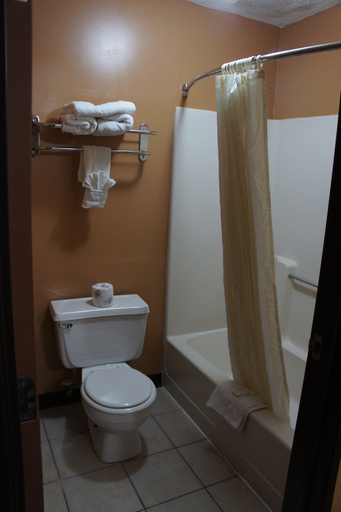 Bathroom 3, Coratel Inn and Suites Maple Grove, Hennepin