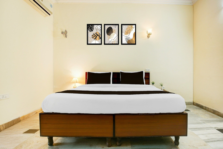 Room 5, Super Hotel Bassi Ambala-chandigarh Road, Sahibzada Ajit Singh Nagar