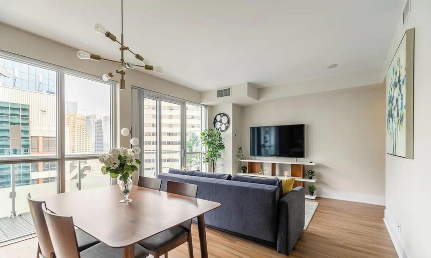 Living area 4, Prime City Hotel, Toronto
