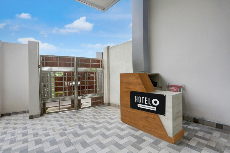 Reception 2, Super Deluxe Room Mohini Guest House, Bareilly