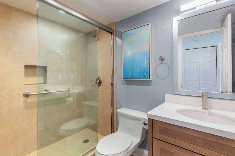 Bathroom 5, Hilton Vacation Club Charter Club Naples Bay, Collier