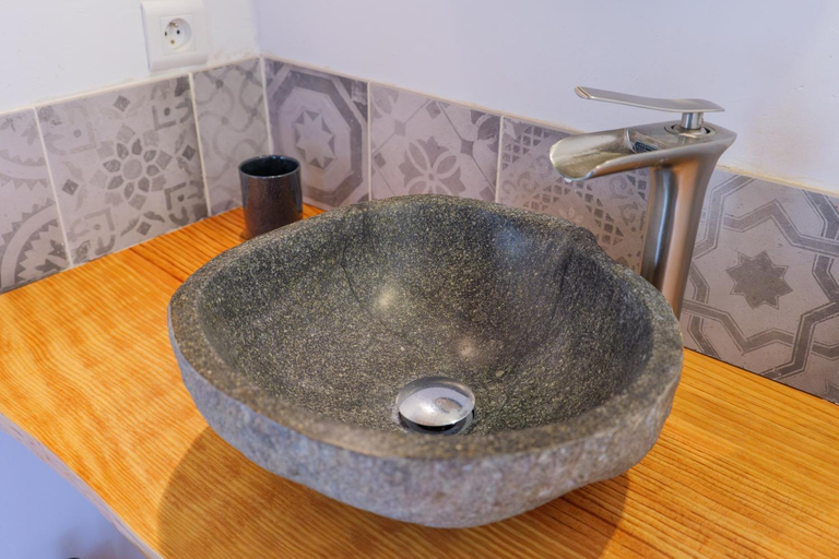 Bathroom, Les Terrasses de Collanges, Ardèche