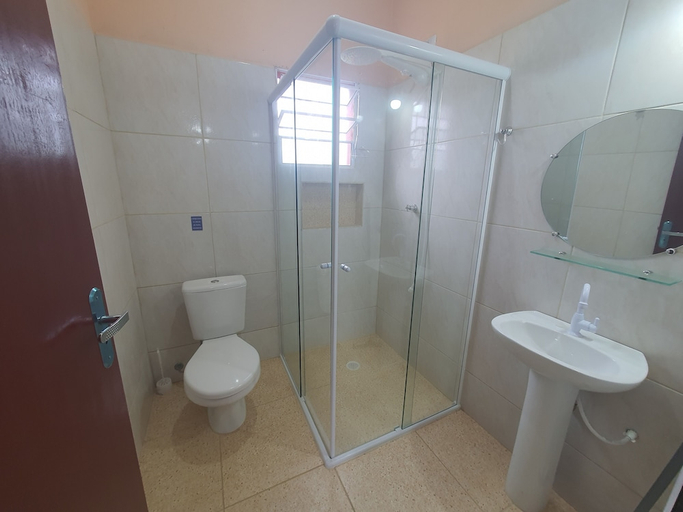 Bathroom 3, Pousada Gaivotas de Maranduba, Ubatuba