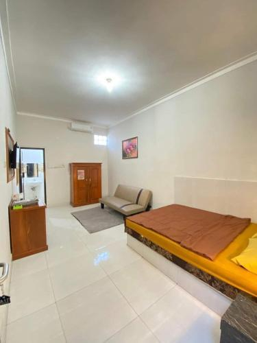 Others 2, Baga Guesthouse, Cirebon