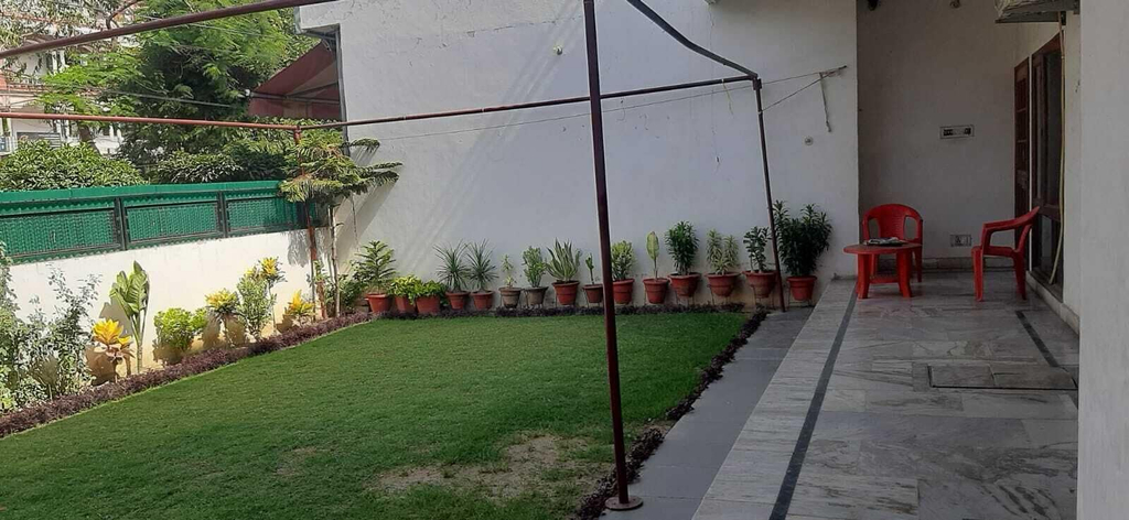 Property grounds, Hotel Shivdham, Lucknow