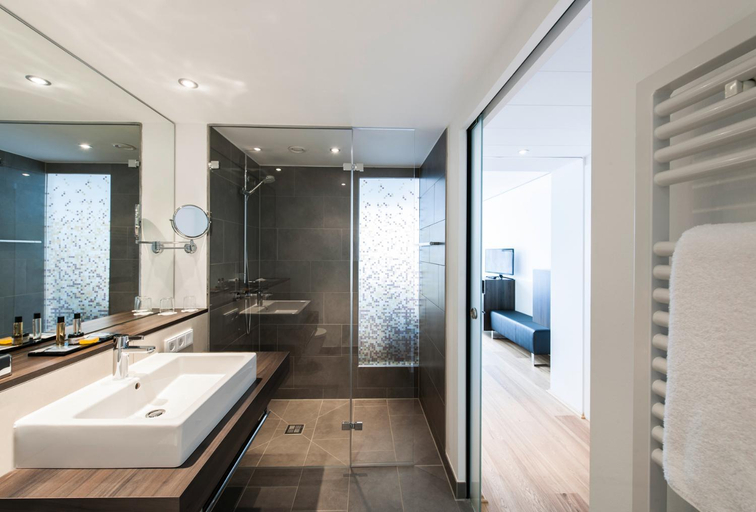 Bathroom 5, Bergheim 41 Hotel im Alten Hallenbad, Heidelberg