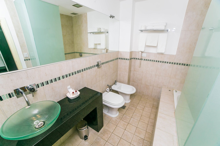 Bathroom 5, Amerian Villa Maria Park Hotel, General San Martín