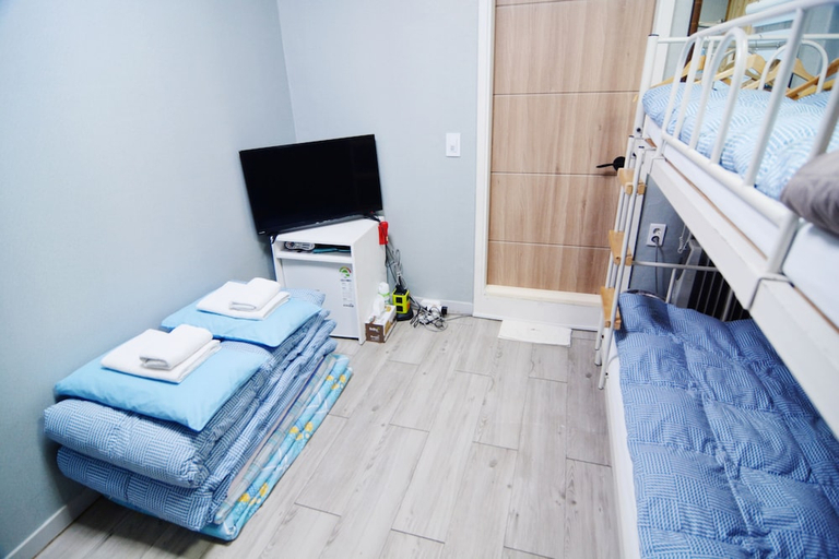 Bedroom 2, Insadong Hostel, Jongno