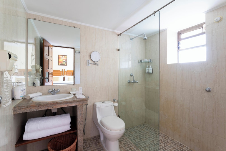 Bathroom 5, De Mandarin Beach Resort Suites & Villas Goa, North Goa