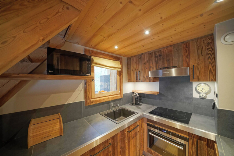 Private kitchen 5, Warm Alpine Apartment 2BR 5P - Megeve, Haute-Savoie