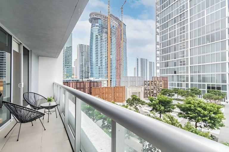 Property grounds 5, The Brickell Suites - W Miami, Miami-Dade