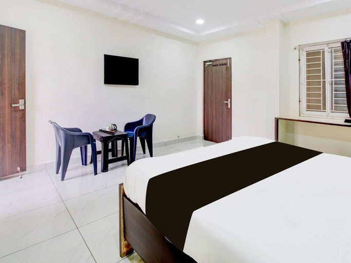 Room 3, Super Hotel O Ramavarapadu Near PVR Icon, Krishna