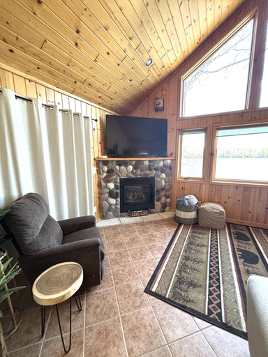 Living area 5, Yodeling Loon Hideaway 3 Bedroom Home, Bayfield