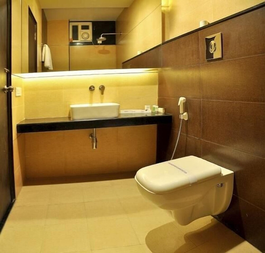 Bathroom, Hotel Shree Narayana by Tia Hotels, Udaipur
