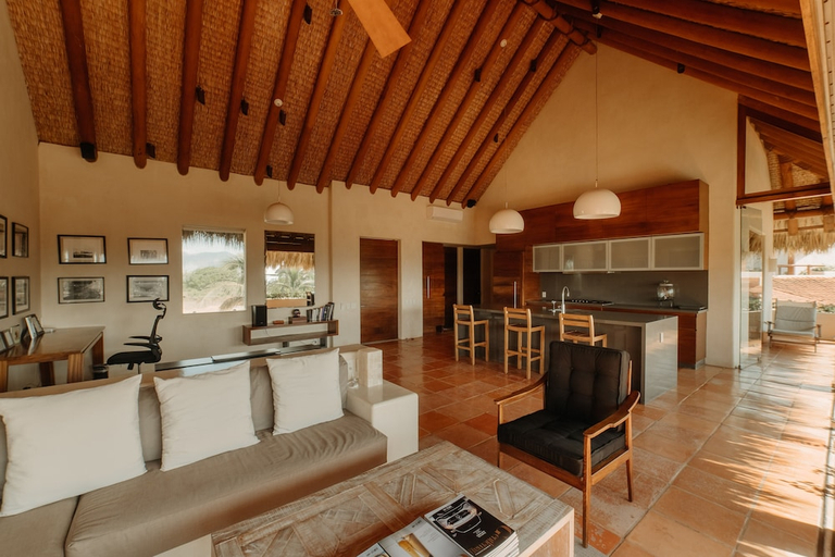 Others 3, Las Palmas Luxury Villas, José Azueta