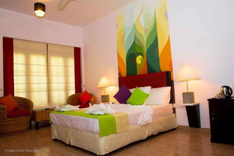 Bedroom 2, Kent Hotel, Thissamaharama