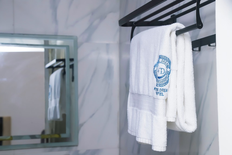Bathroom 4, Western Dreams Hotel, AbujaMun