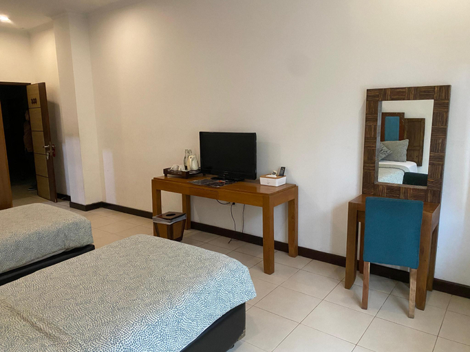 bedroom 6