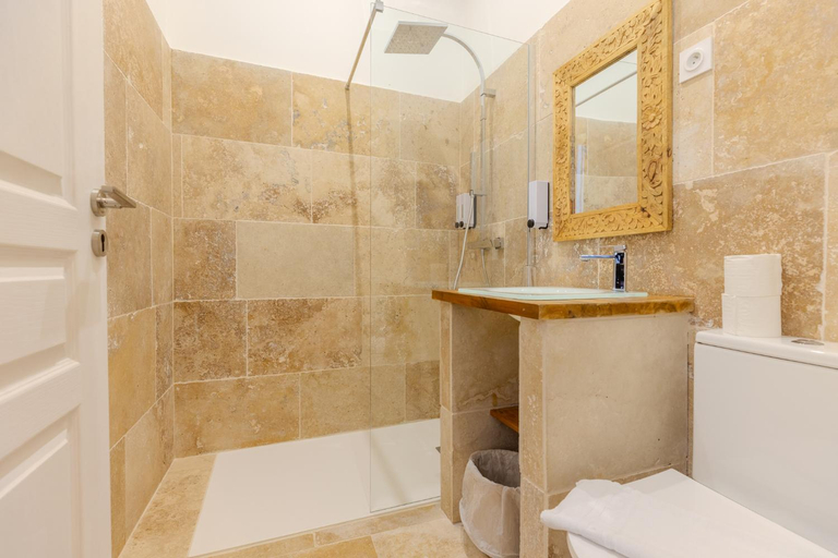 Bathroom 4, Palazzo Pisani & Spa Malta