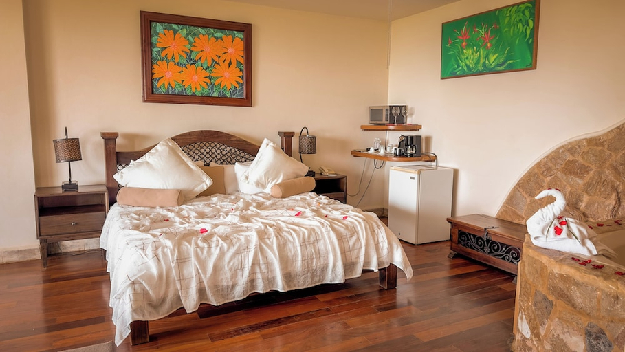 Bedroom 3, Issimo Suites Boutique Hotel & Spa - Adults Only, Aguirre