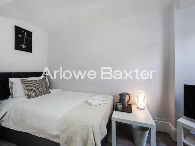 Bedroom 2, Hackney Guest Rooms, London
