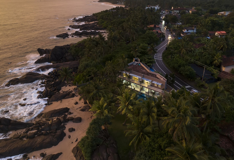 Others 4, White Villa, Balapitiya