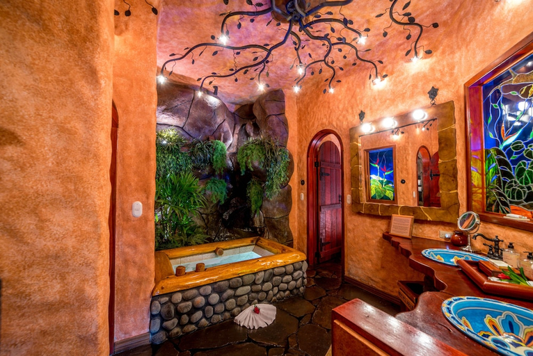 Bathroom, The Peace Lodge At La Paz Waterfall Gardens, Alajuela