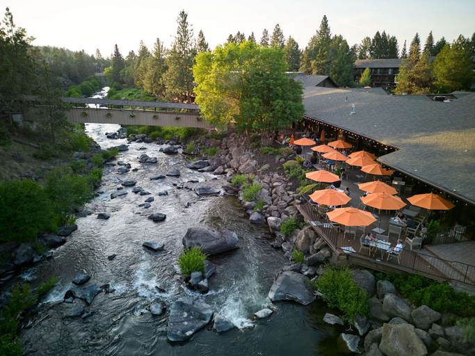 Others 4, Riverhouse Lodge, Deschutes