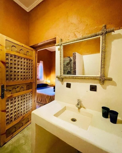 Bathroom 2, Tigmi Timhar, Ouarzazate