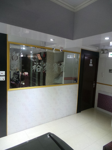 Others 5, Yue Ka Hotel, Kowloon
