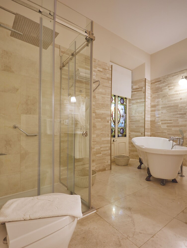 Bathroom 5, Villa Levante, Bornova