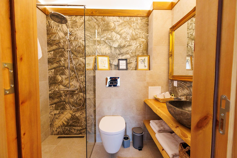Bathroom 2, Villa Sofayla w Jacuzzi near the Pirin Golf Resort, Razlog