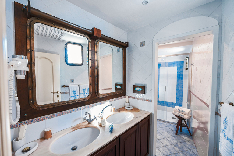 Bathroom 4, Ravello Art Hotel Marmorata, Salerno