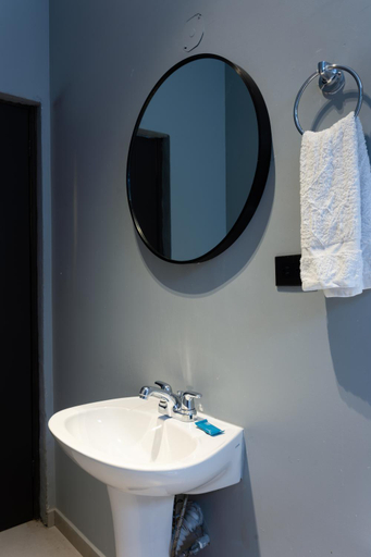 Bathroom 2, Micro Hotel Rio de Piedras, San Pedro Sula