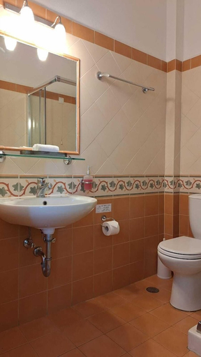 Bathroom 4, Brazzera, South Aegean