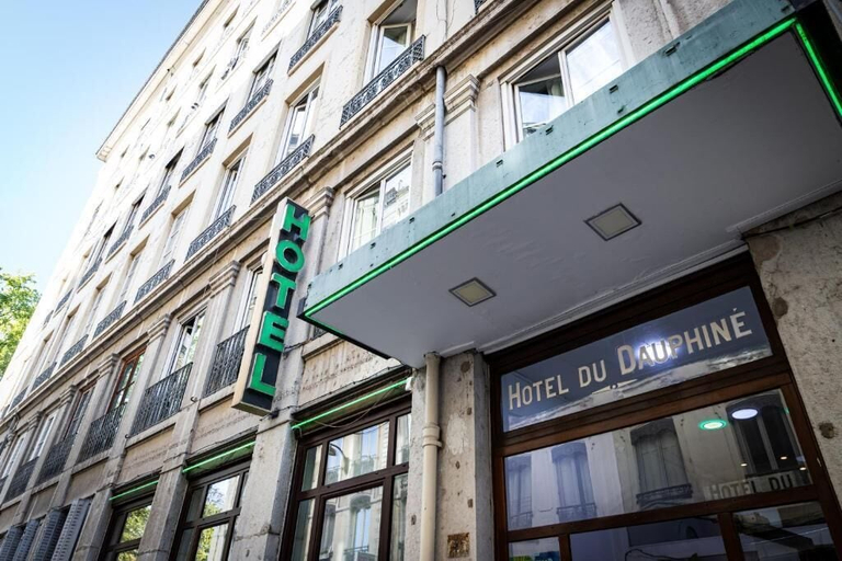 Exterior & Views 2, Hotel du Dauphiné, Rhône