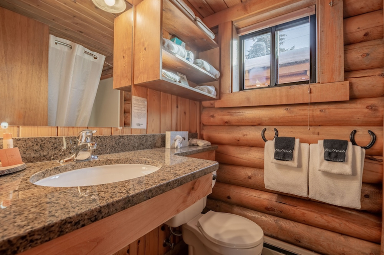 Bathroom 3, Cowboy Village Resort, Teton