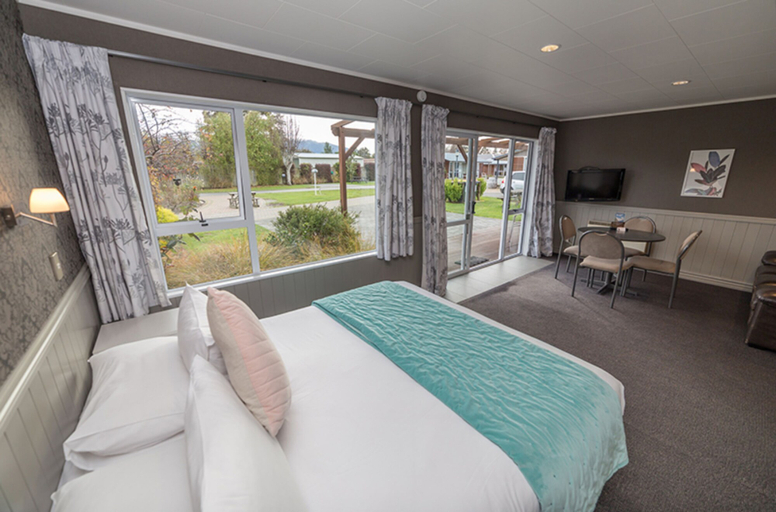 Others 2, Tasman Holiday Parks - Te Anau, Southland