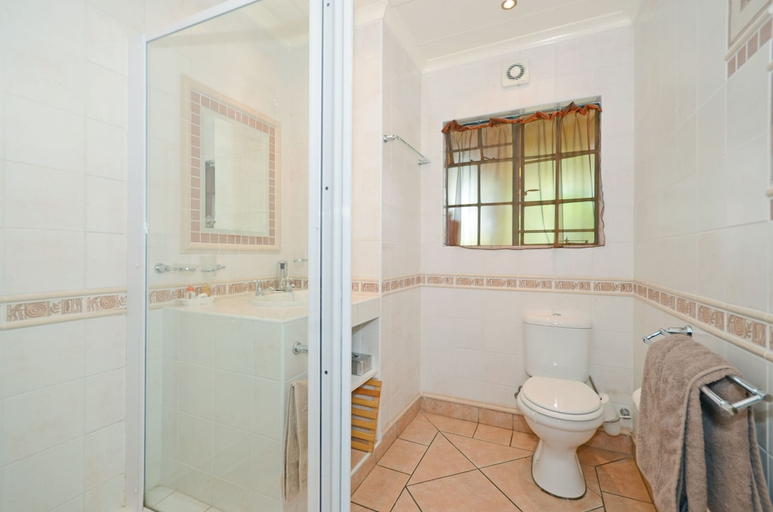 Bathroom 3, Cherry Tree Cottage Linden Bed And Breakfast, City of Johannesburg