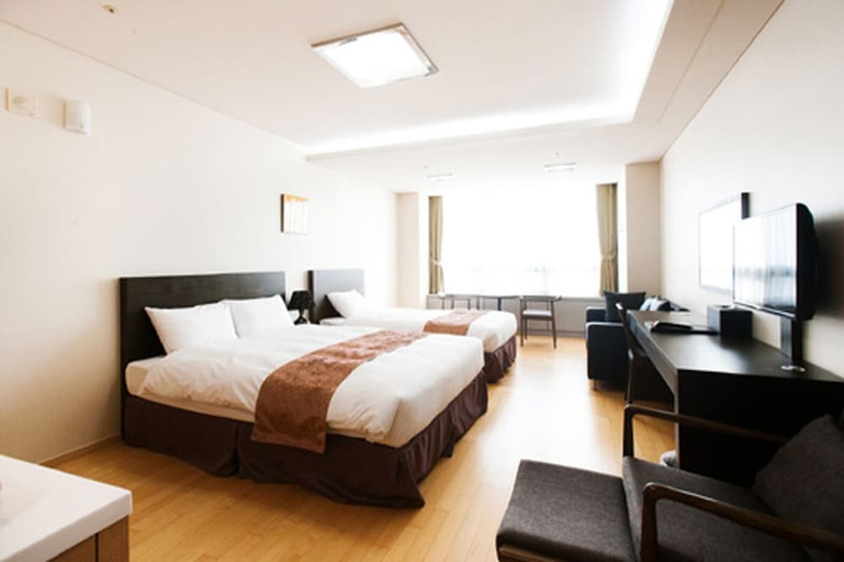 Bedroom 3, Hotel Hu Incheon Airport, Jung