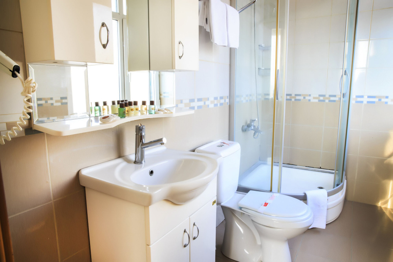 Bathroom 4, Anka Business Park Hotel, Maltepe