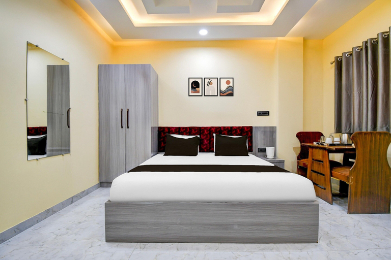 Room 4, Deluxe Red Chilly 2.O Hotel & Banquet, Gorakhpur