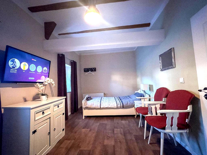 Room 5, Holiday Home in Konz, Trier-Saarburg
