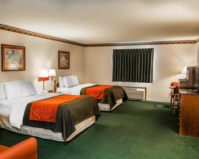 Bedroom 4, Quality Inn & Suites Lebanon I-65, Boone