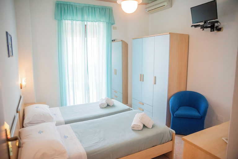 Others 4, HOTEL LE TRE CARAVELLE, Salerno