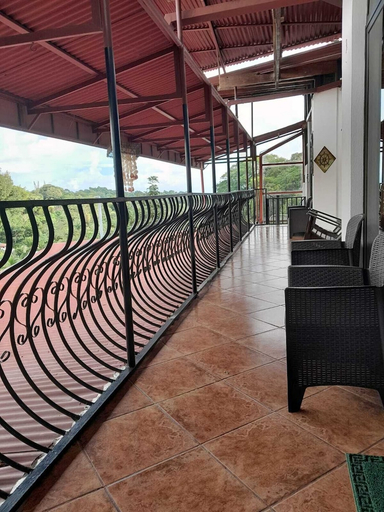 Others 5, Natural Pacific Suites, Aguirre